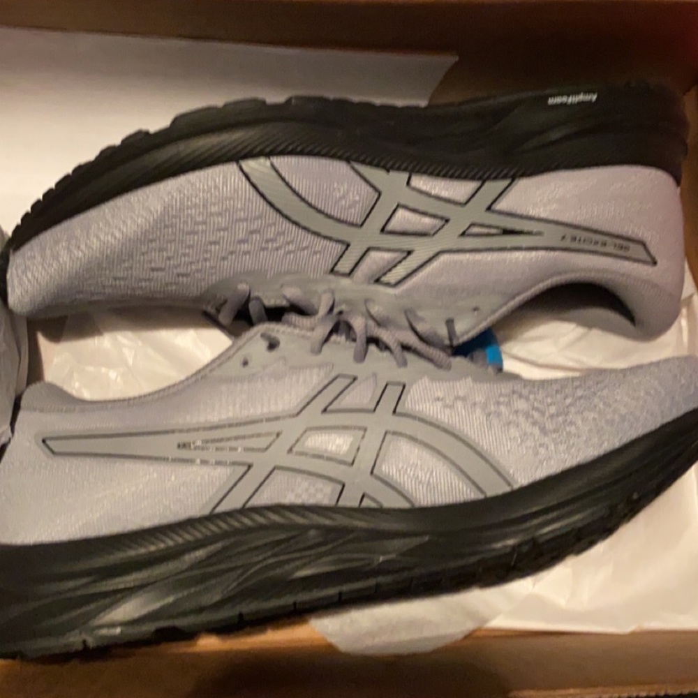 ASICS Mens Gel Excite 7 Running Shoe Size 11M